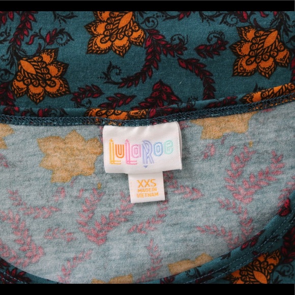 LuLaRoe Irma tunic top - Picture 4 of 5